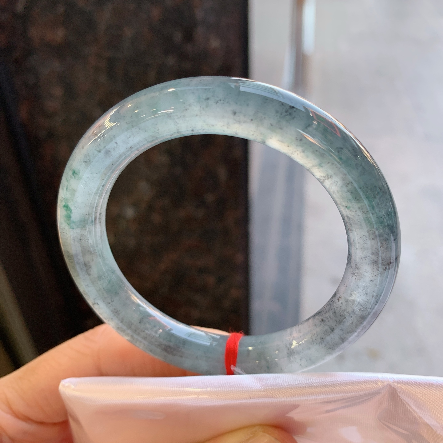 圆条冰乌鸡飘花 无裂 尺寸：52/10 现货更冰润