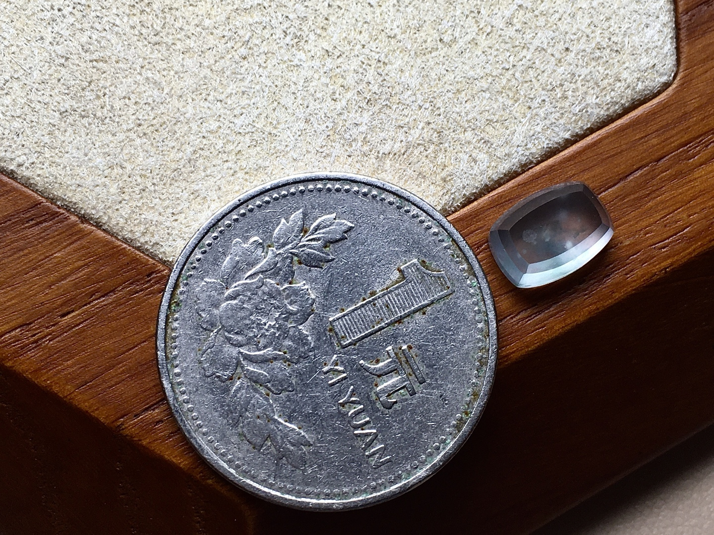 ️ 玻璃种飘花马鞍 飘花色泽漂亮，冰透感十足，无裂尺寸8*6.7*3.5