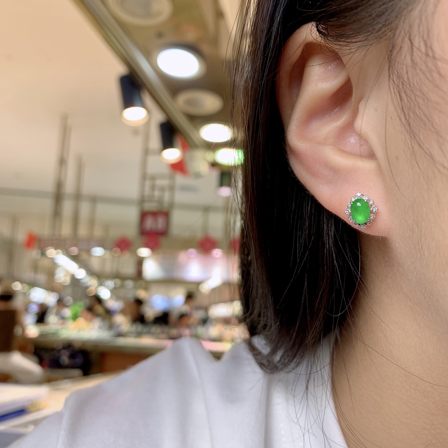 冰阳绿蛋面耳钉，18k金钻镶嵌，9-7.8-3.5