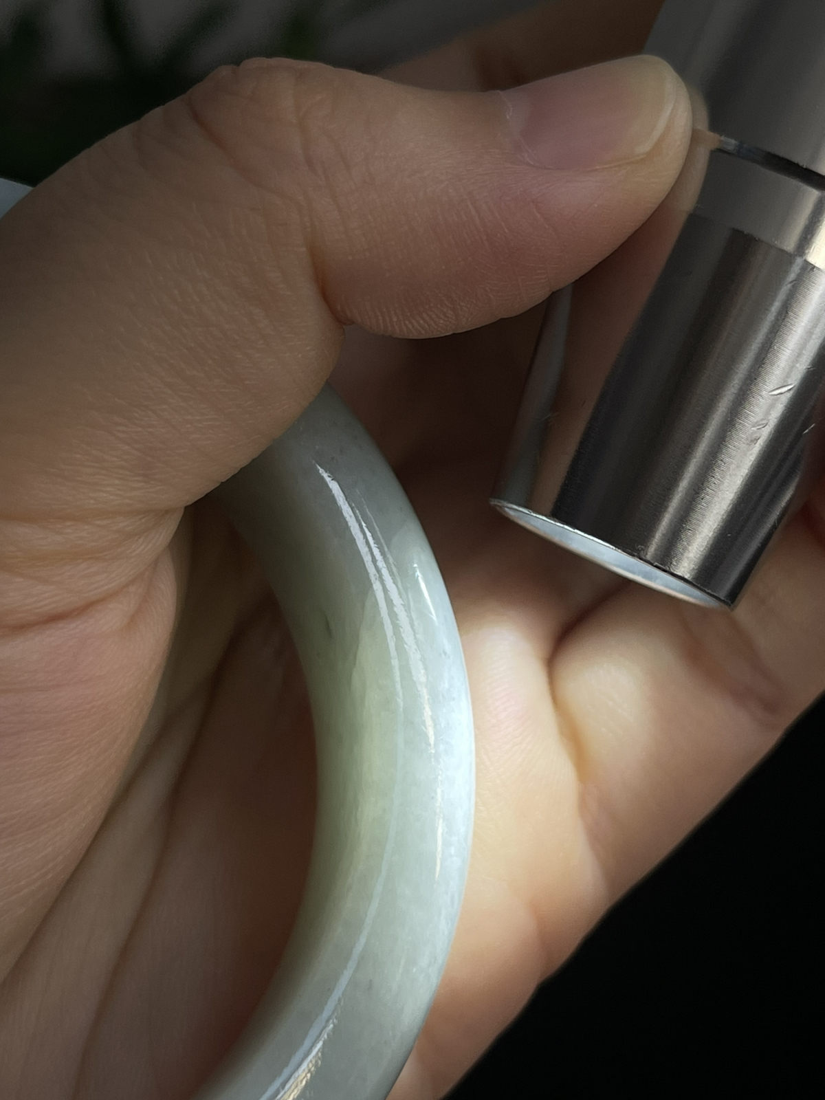 正圈58圈口，翡翠糯化种飘绿手镯