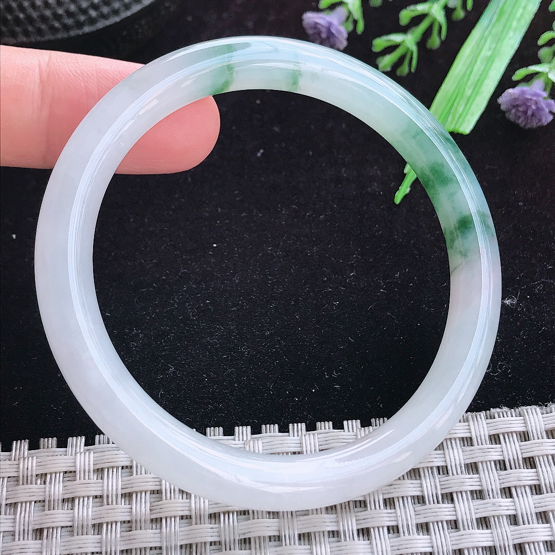 实拍A货翡翠54/7.3/7.6老坑冰润起胶飘花圆条手镯宽边玉镯平安镯女款