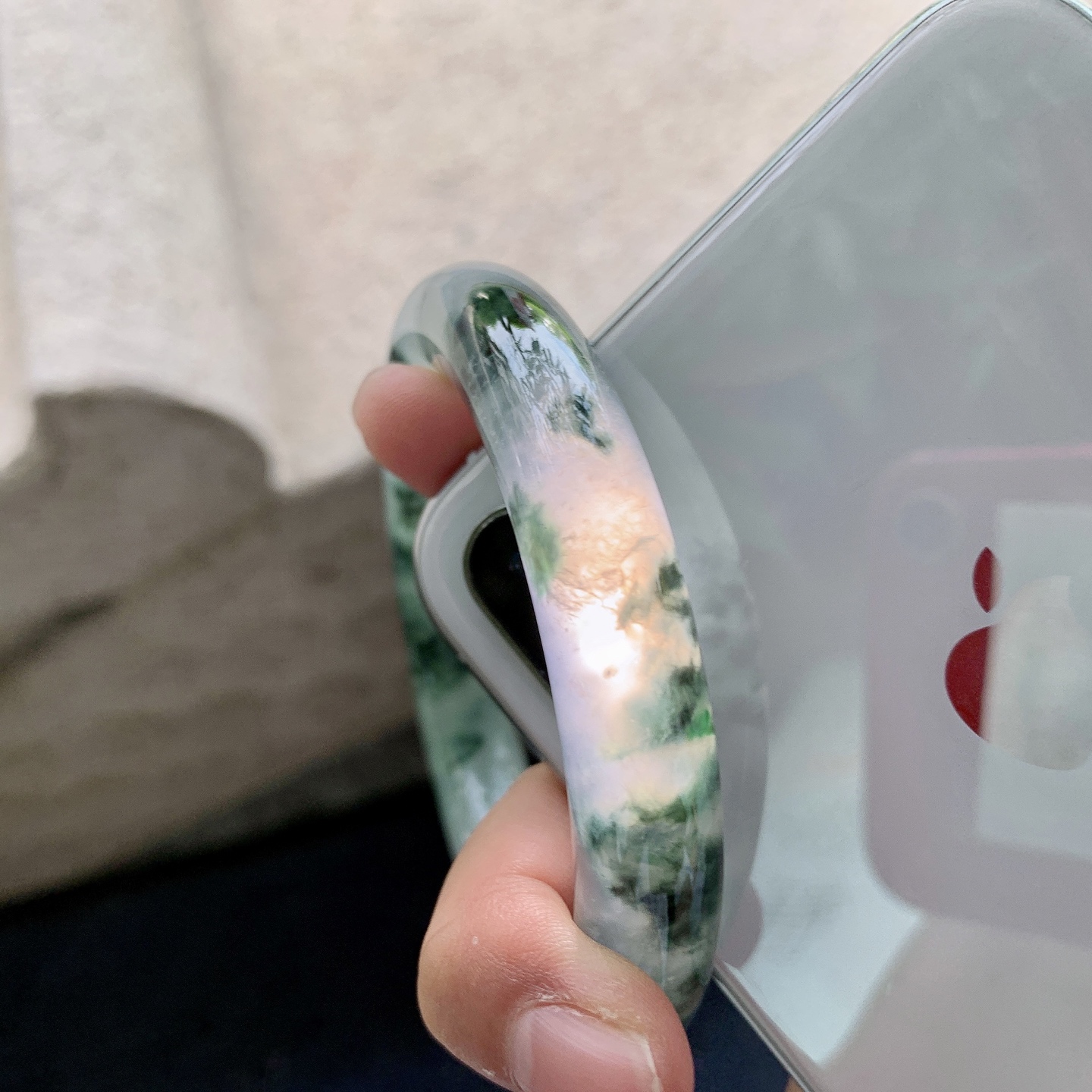 圆条56 57，圈口57/11.5/11.2，编码BA081244，冰种飘花，清透，水润，种老，细腻，有棉线
