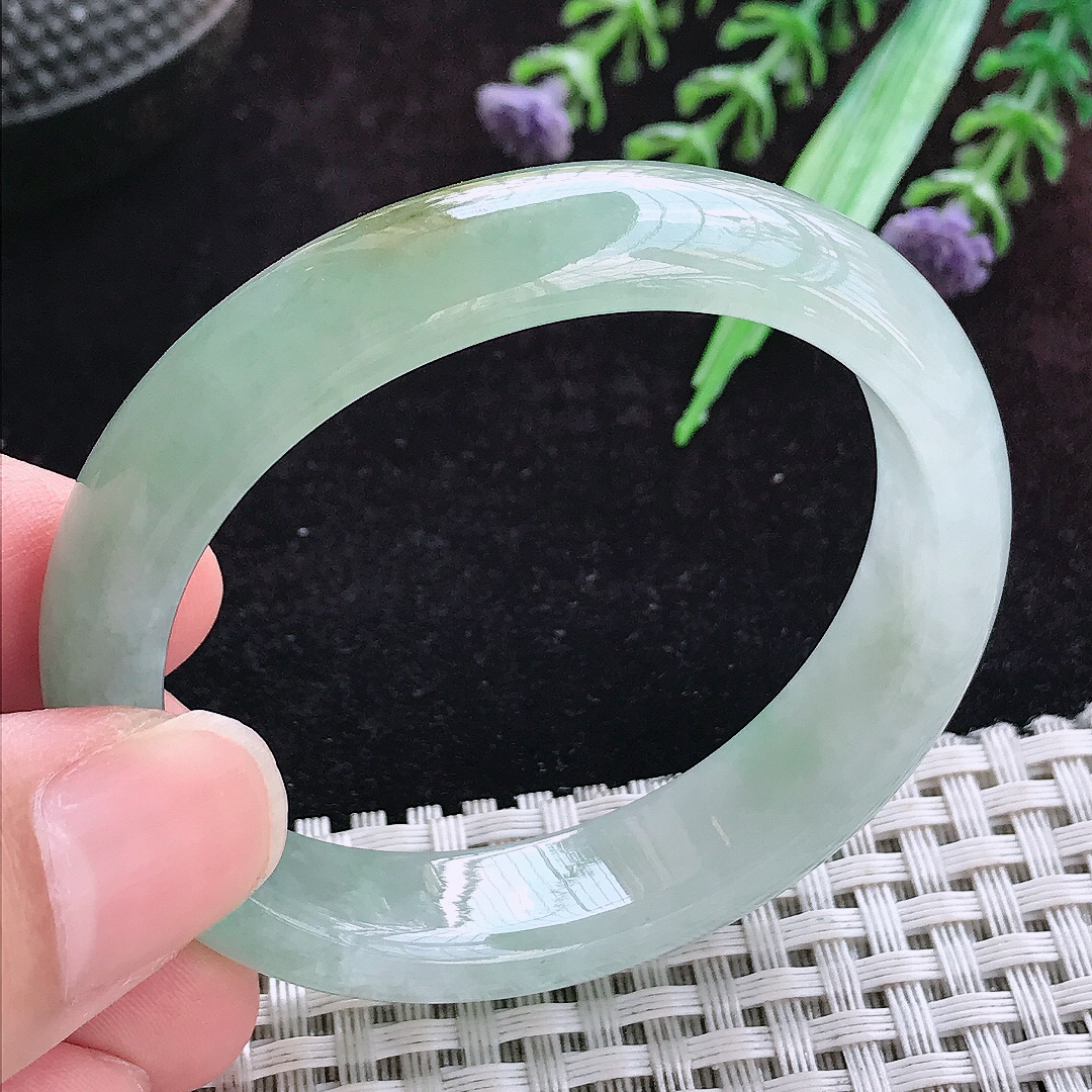 实拍A货翡翠49/43.5/12.9/6.6小圈口老坑冰胶晴底贵妃手镯宽边玉镯平安镯女款