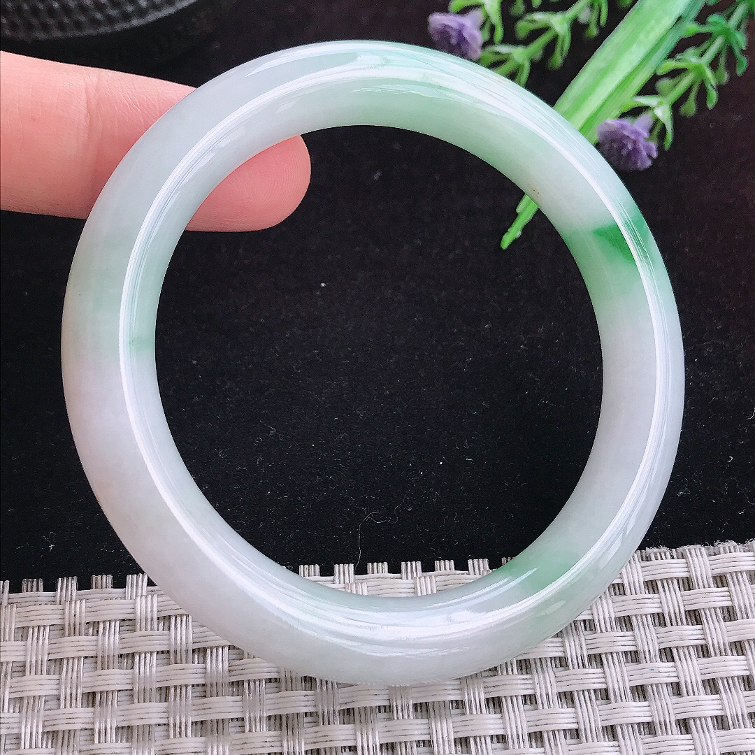 实拍A货翡翠54.5/9.9/9.5老坑冰润起胶飘花圆条手镯玉镯平安镯女款