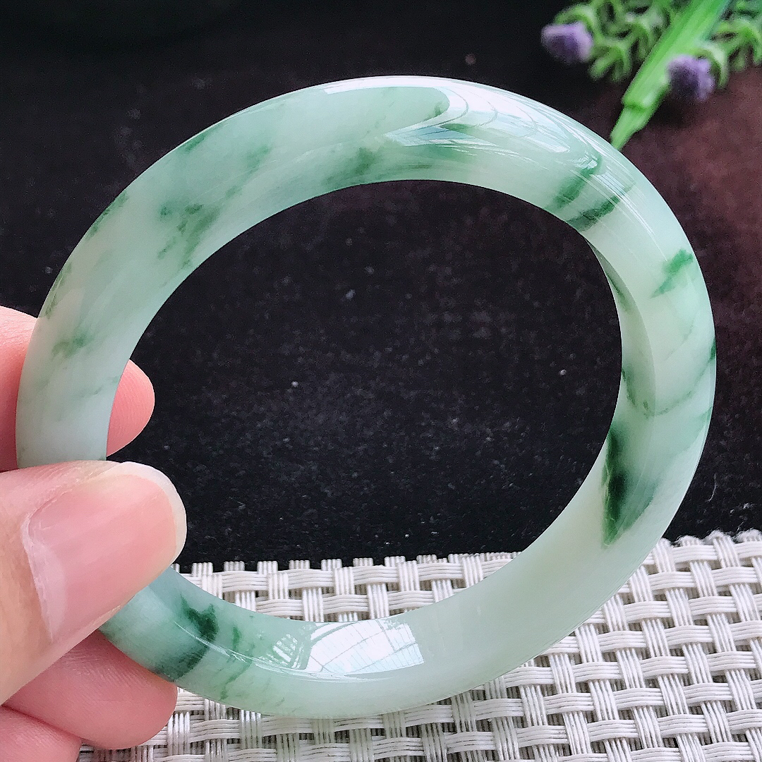 实拍A货翡翠57.8/11.3/8.6老坑精美冰润飘花手镯宽边玉镯平安镯女款