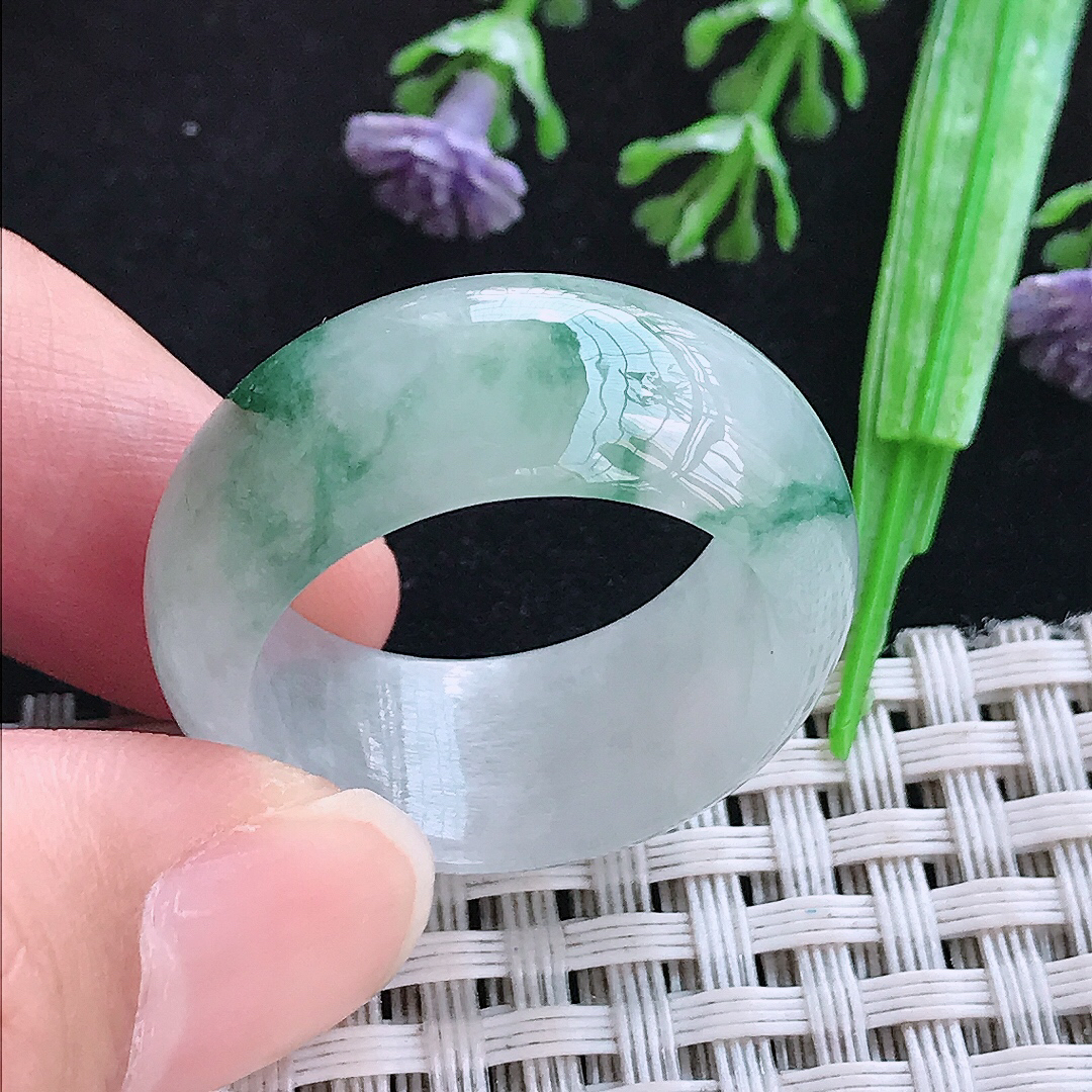 实拍A货翡翠21.5/12/4.5老坑冰润飘花扳指戒指翡翠玉指环女款