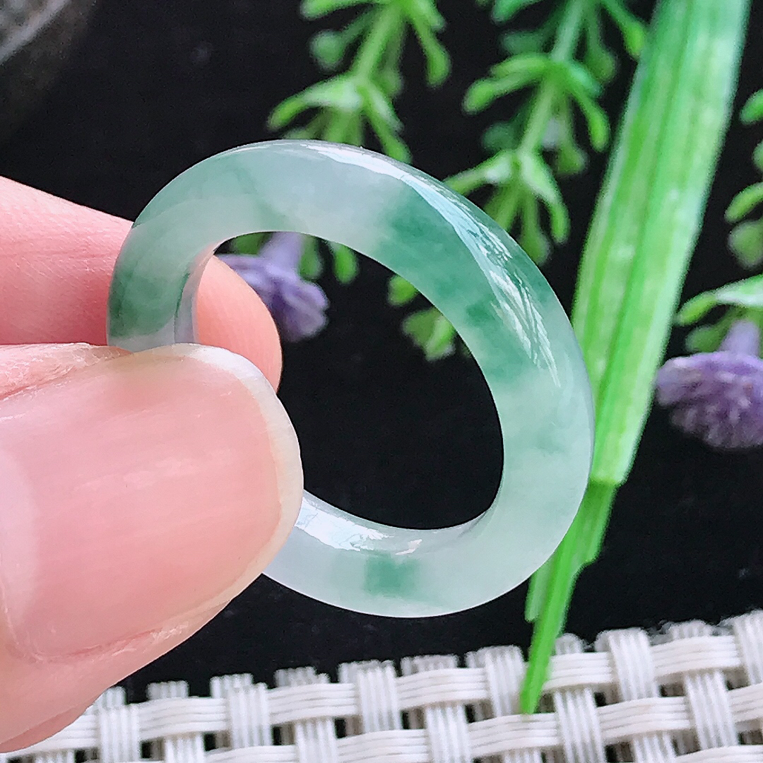 实拍A货翡翠19/5.5/4.2老坑起胶冰飘花戒指翡翠玉指环女款