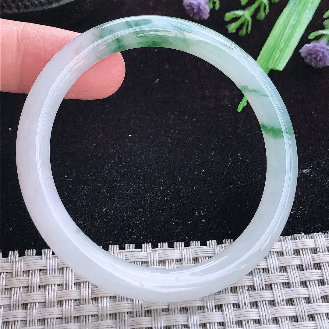 实拍A货翡翠54/7.3/7.6老坑冰润起胶飘花圆条手镯宽边玉镯平安镯女款