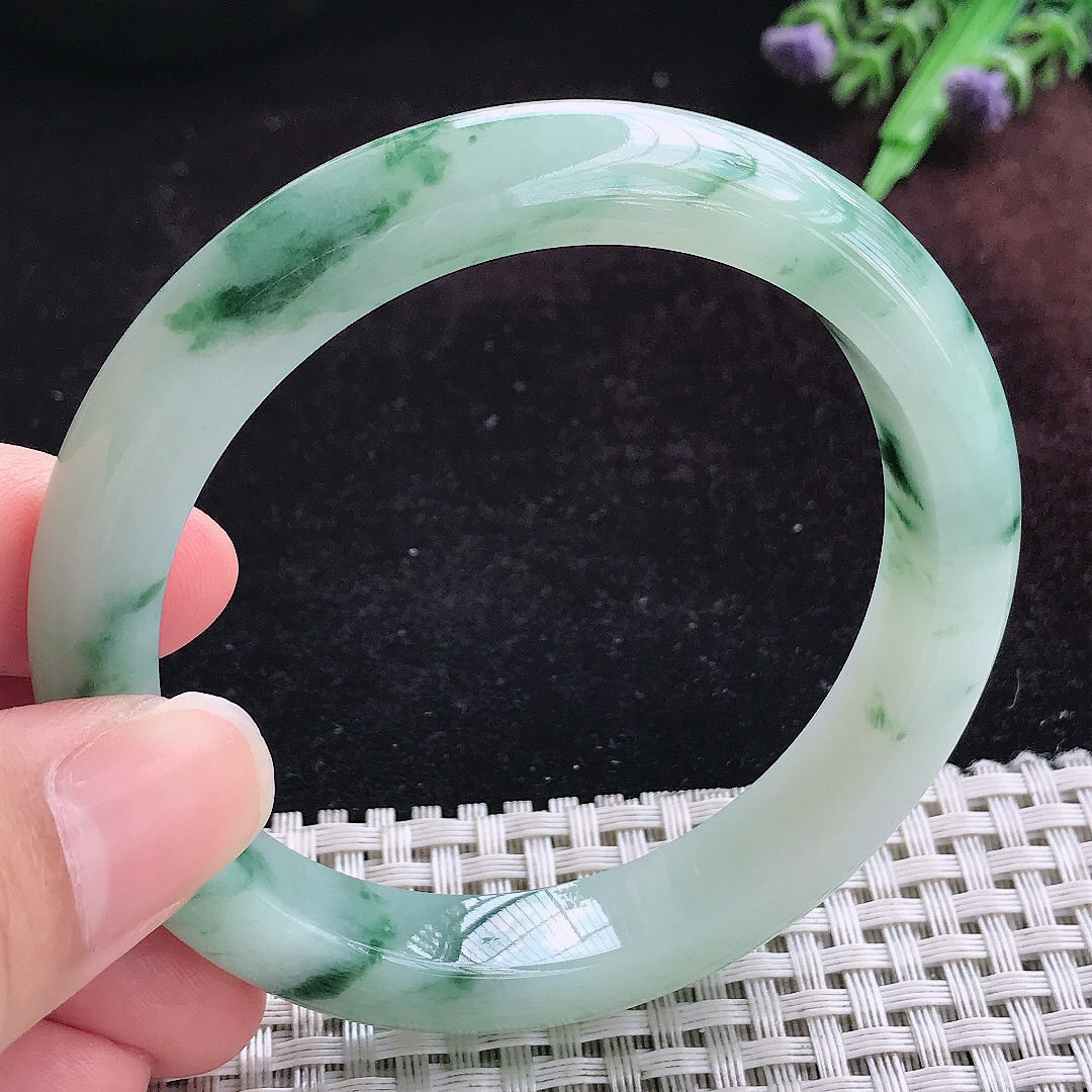 实拍A货翡翠57.8/11.3/8.6老坑精美冰润飘花手镯宽边玉镯平安镯女款