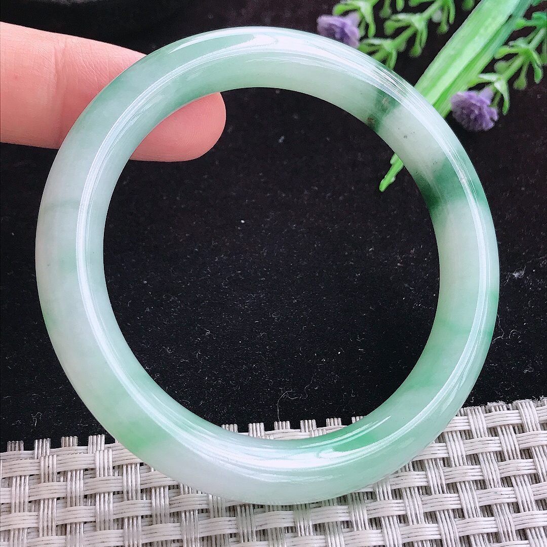 实拍A货翡翠53.5/9.5/9老坑冰胶飘花圆条手镯玉镯平安镯女款