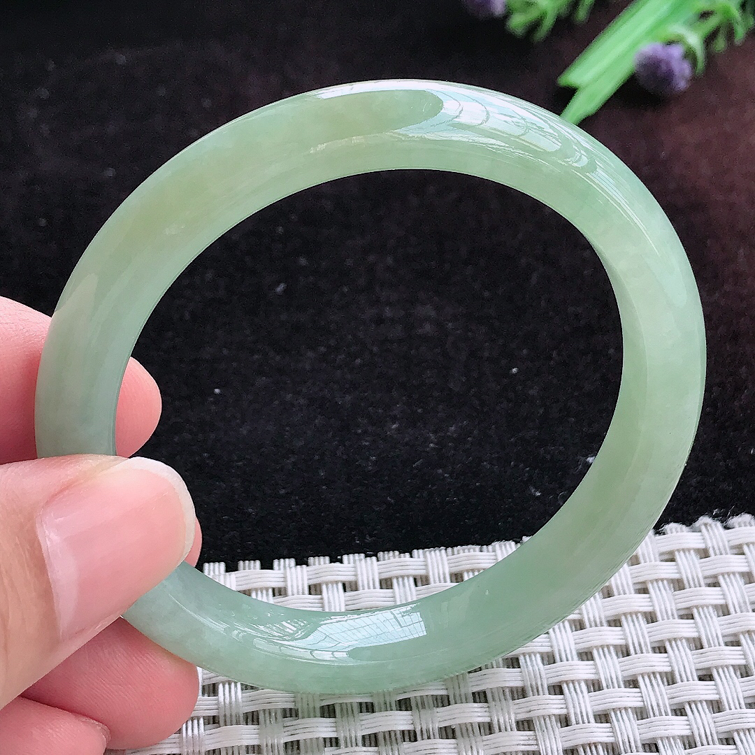 实拍A货翡翠53/9.5/7.6老坑冰润起胶满绿手镯宽边玉镯平安镯女款