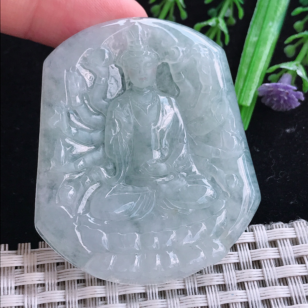 实拍A货翡翠55/48/5.3老坑冰润白月光千手观音吊坠翡翠玉挂件