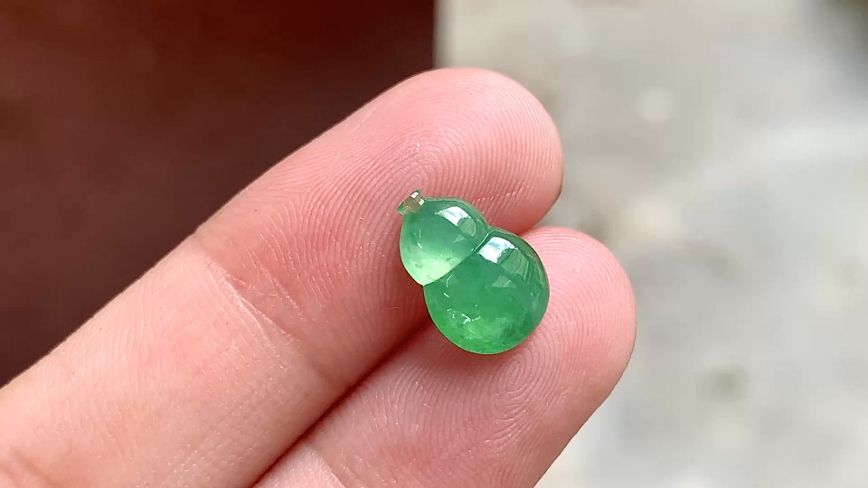 ️ 阳绿葫芦，11.6*8*3.2 完整