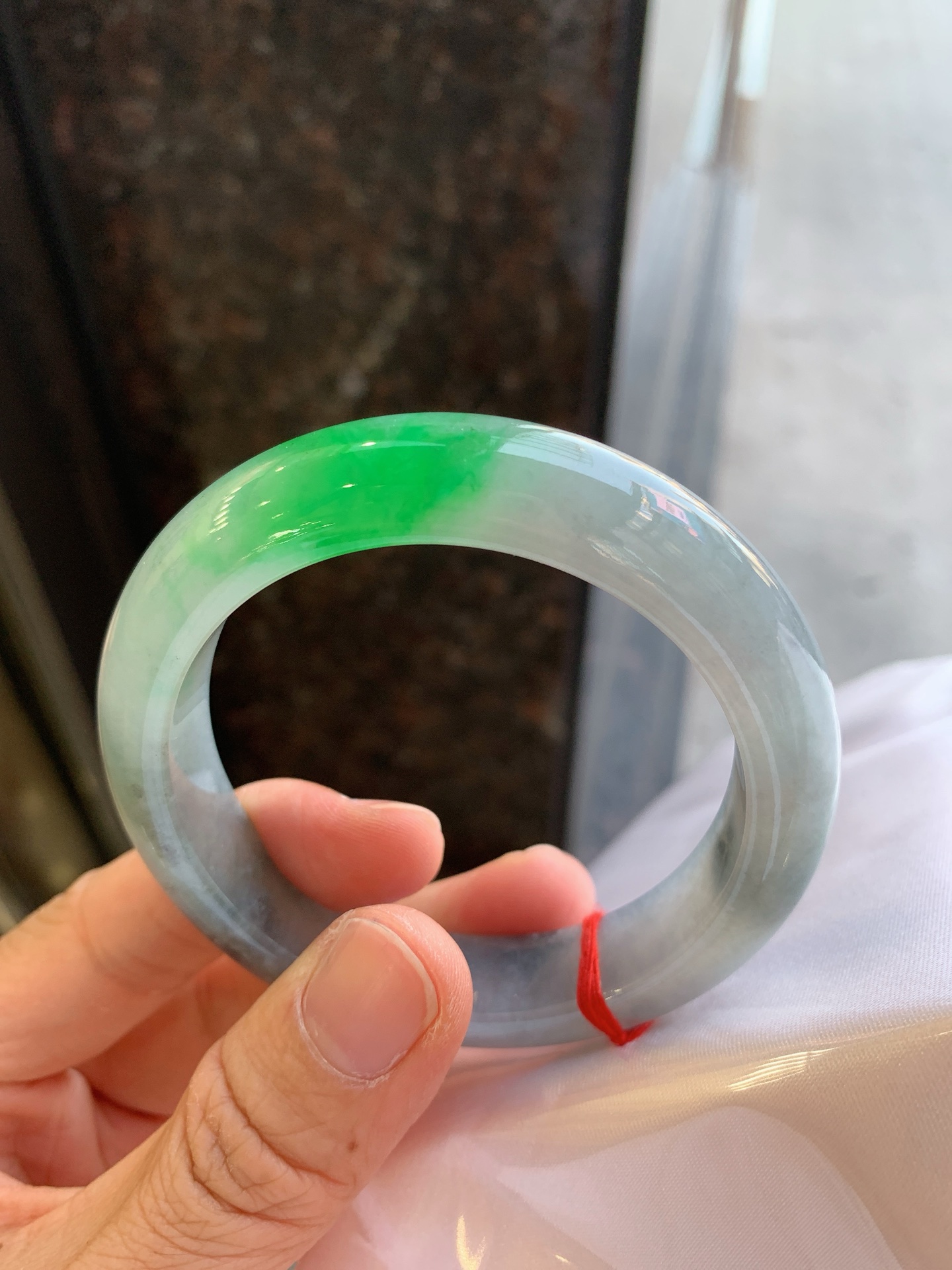 正圈乌鸡种飘绿 无裂，色辣