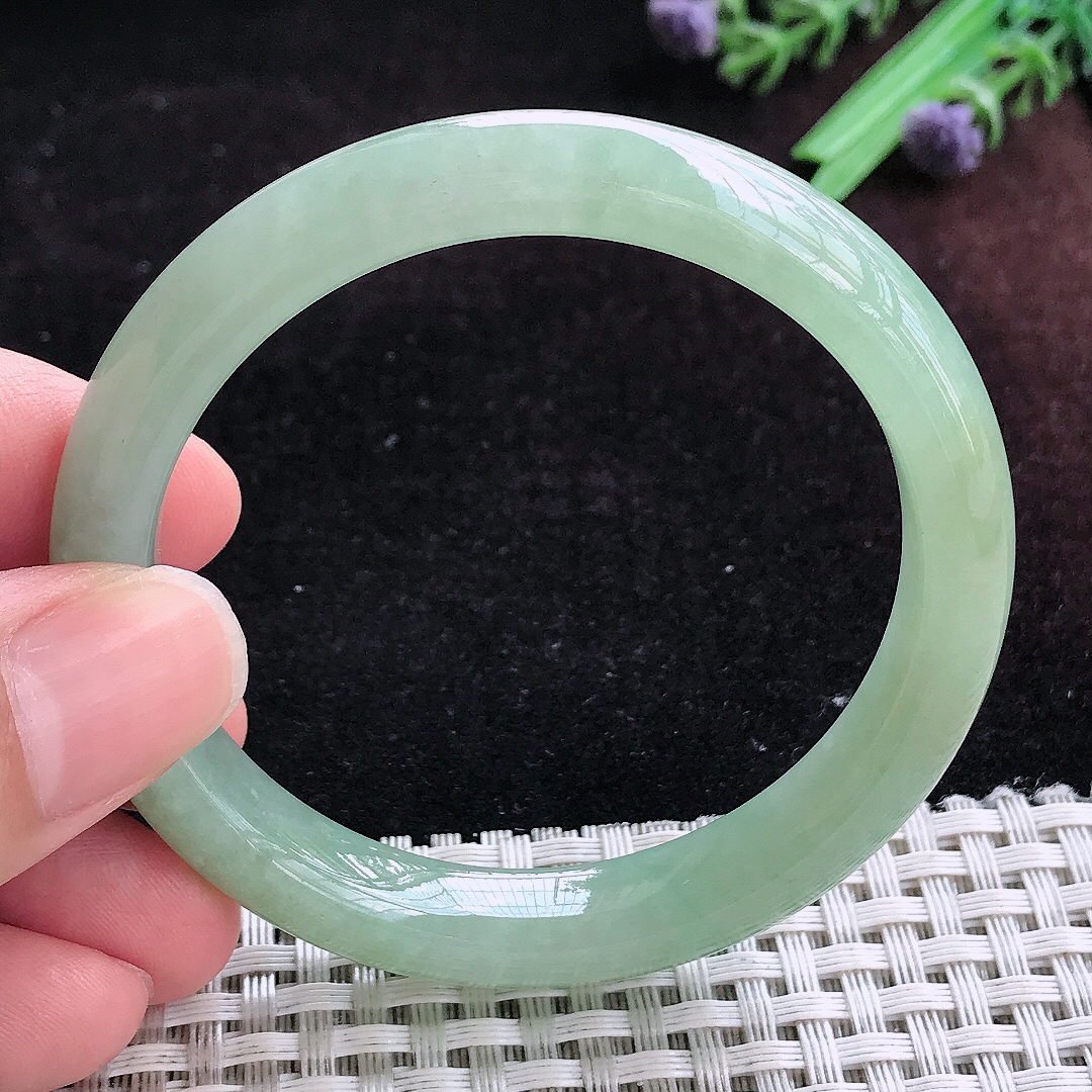 实拍A货翡翠53/9.5/7.6老坑冰润起胶满绿手镯宽边玉镯平安镯女款