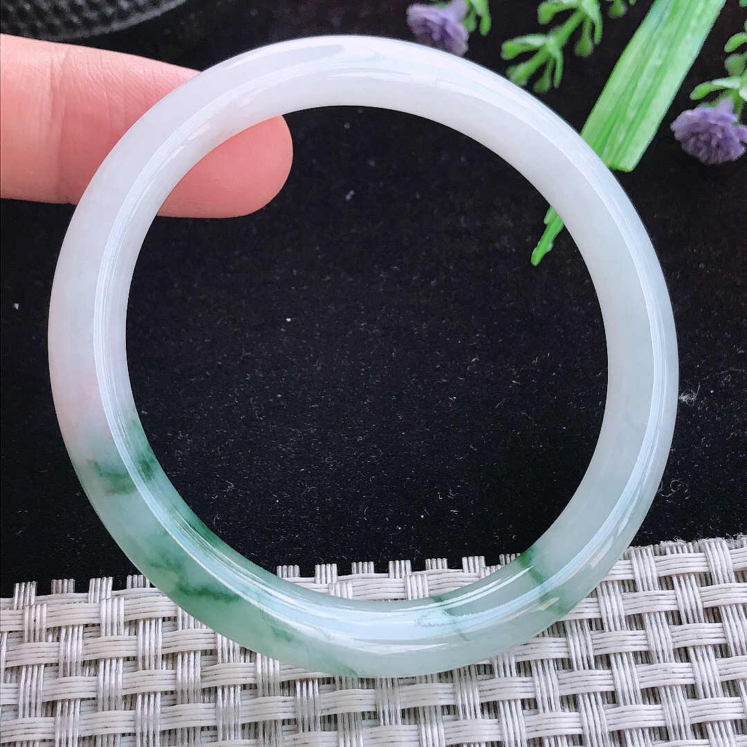 实拍A货翡翠54/7.3/7.6老坑冰润起胶飘花圆条手镯宽边玉镯平安镯女款