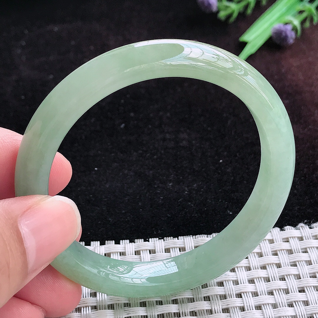 实拍A货翡翠53/9.5/7.6老坑冰润起胶满绿手镯宽边玉镯平安镯女款