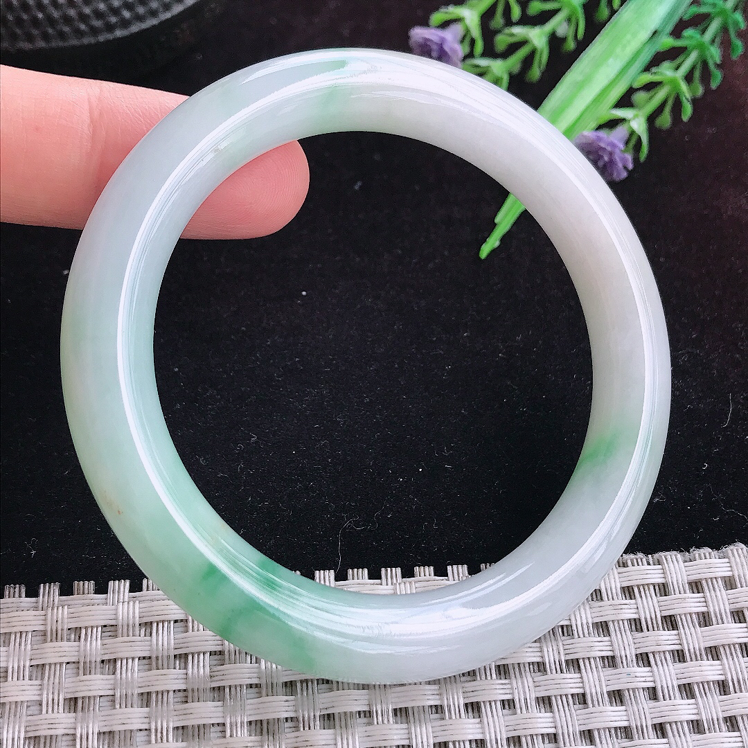实拍A货翡翠54.5/9.9/9.5老坑冰润起胶飘花圆条手镯玉镯平安镯女款