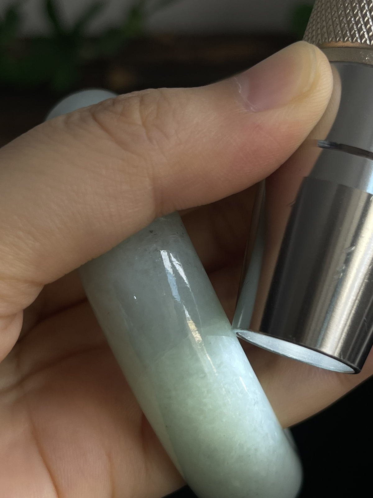 正圈58圈口，翡翠糯化种飘绿手镯