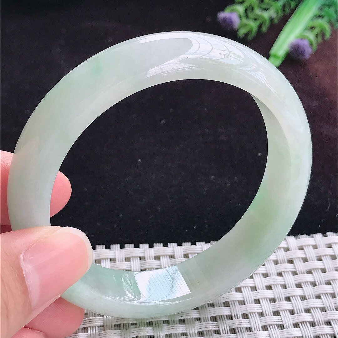 实拍A货翡翠57.5/14/8.2老坑冰润起胶冰晴手镯宽边玉镯平安镯女款