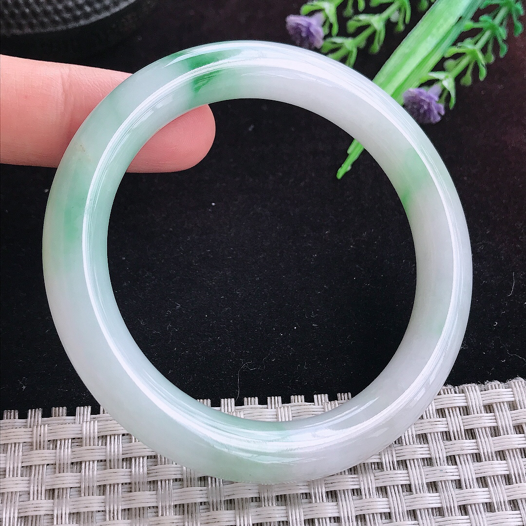 实拍A货翡翠54.5/9.9/9.5老坑冰润起胶飘花圆条手镯玉镯平安镯女款