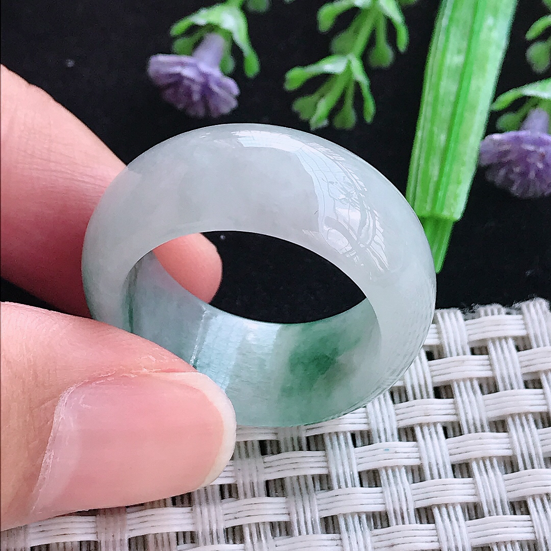 实拍A货翡翠21.5/12/4.5老坑冰润飘花扳指戒指翡翠玉指环女款