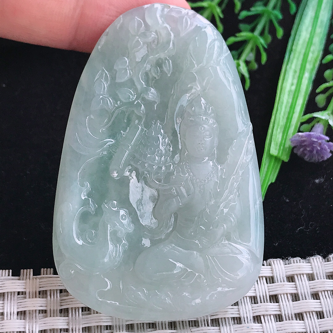 实拍A货翡翠63/41.5/6.8老坑冰胶晴底虚空藏菩萨吊坠翡翠玉挂件