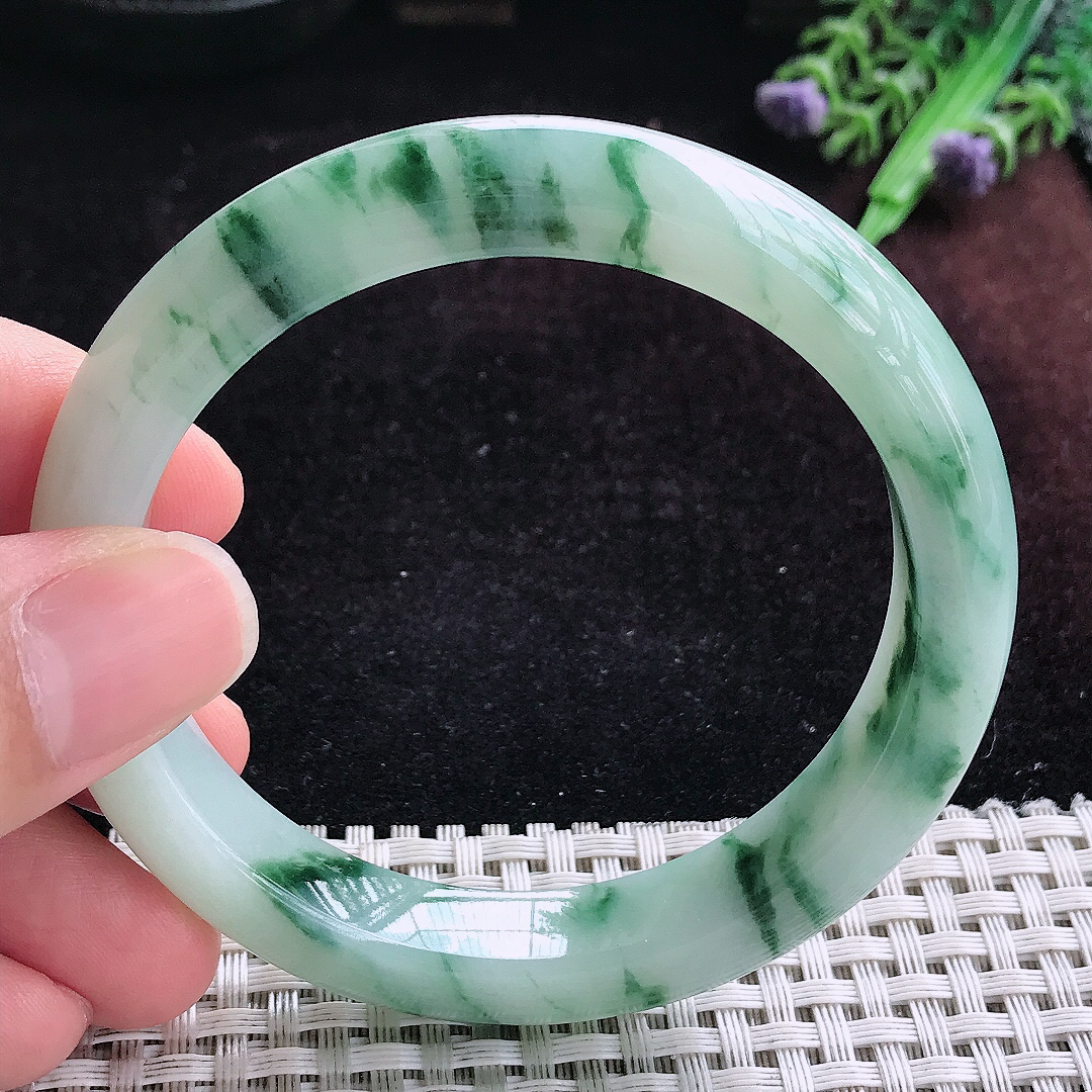 实拍A货翡翠57.8/11.3/8.6老坑精美冰润飘花手镯宽边玉镯平安镯女款
