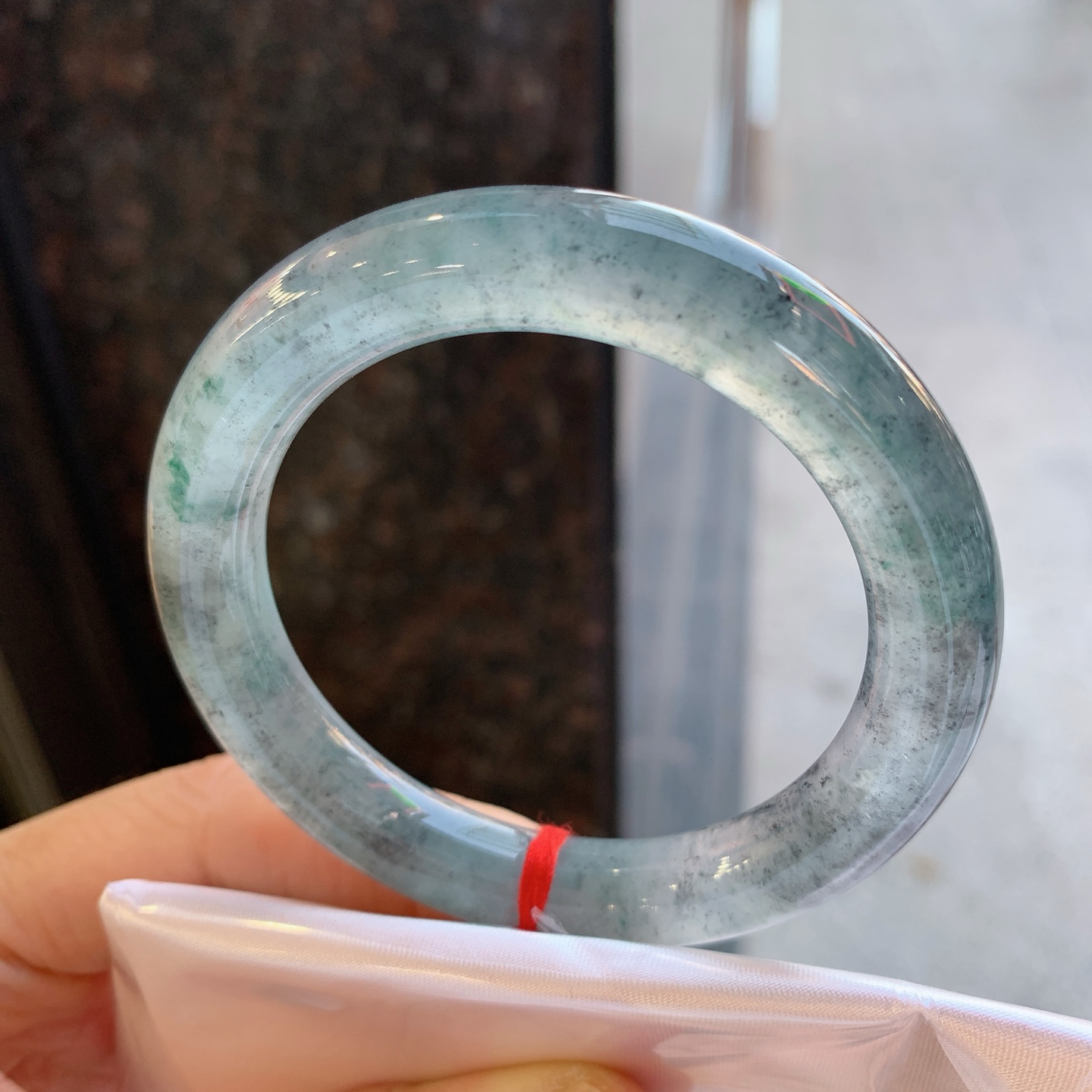 圆条冰乌鸡飘花 无裂 尺寸：52/10 现货更冰润