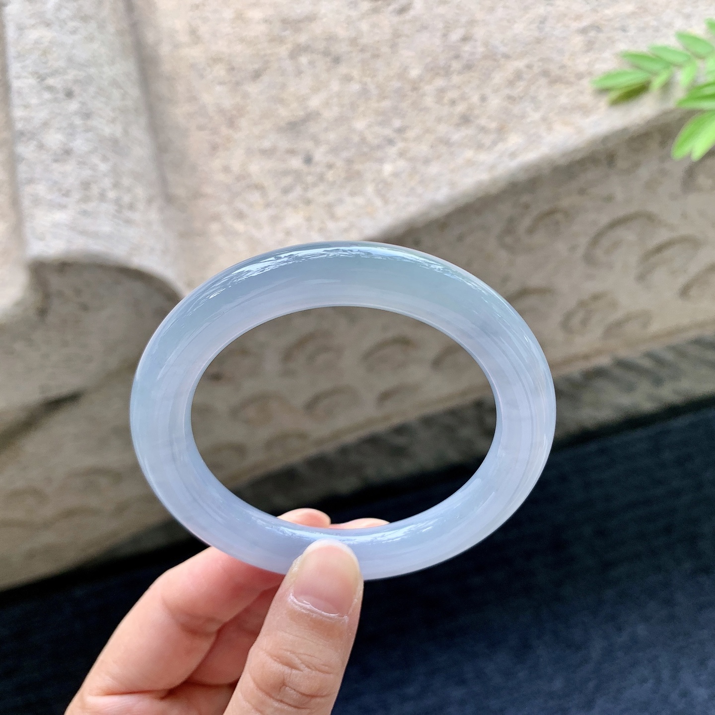 圆条53 54，圈口54.1/10/10，编码W6081248，糯冰紫罗兰，水润，种老，细腻，无裂。