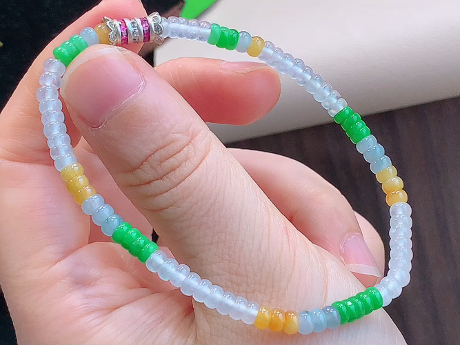 ️ 三彩手串，尺寸取一3.9-2.0mm，包A附证书