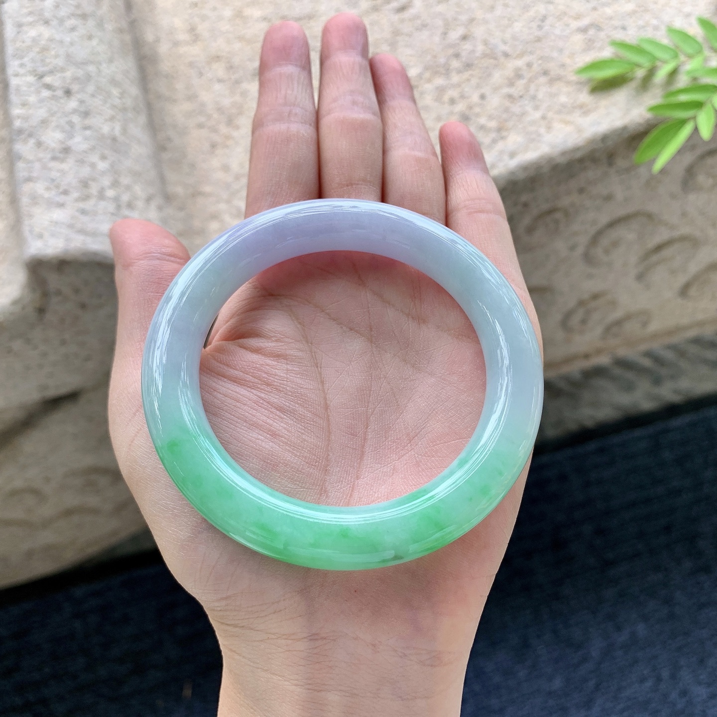 圆条55 56，圈口56/10.4/10.8，编码FL081201，描述春彩，水润，种老，细腻，打灯