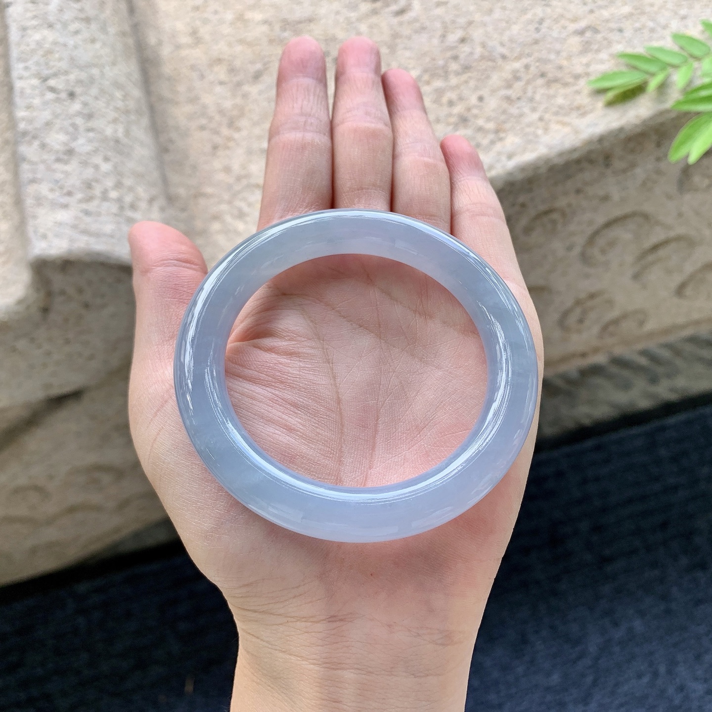 圆条53 54，圈口54.1/10/10，编码W6081248，糯冰紫罗兰，水润，种老，细腻，无裂。