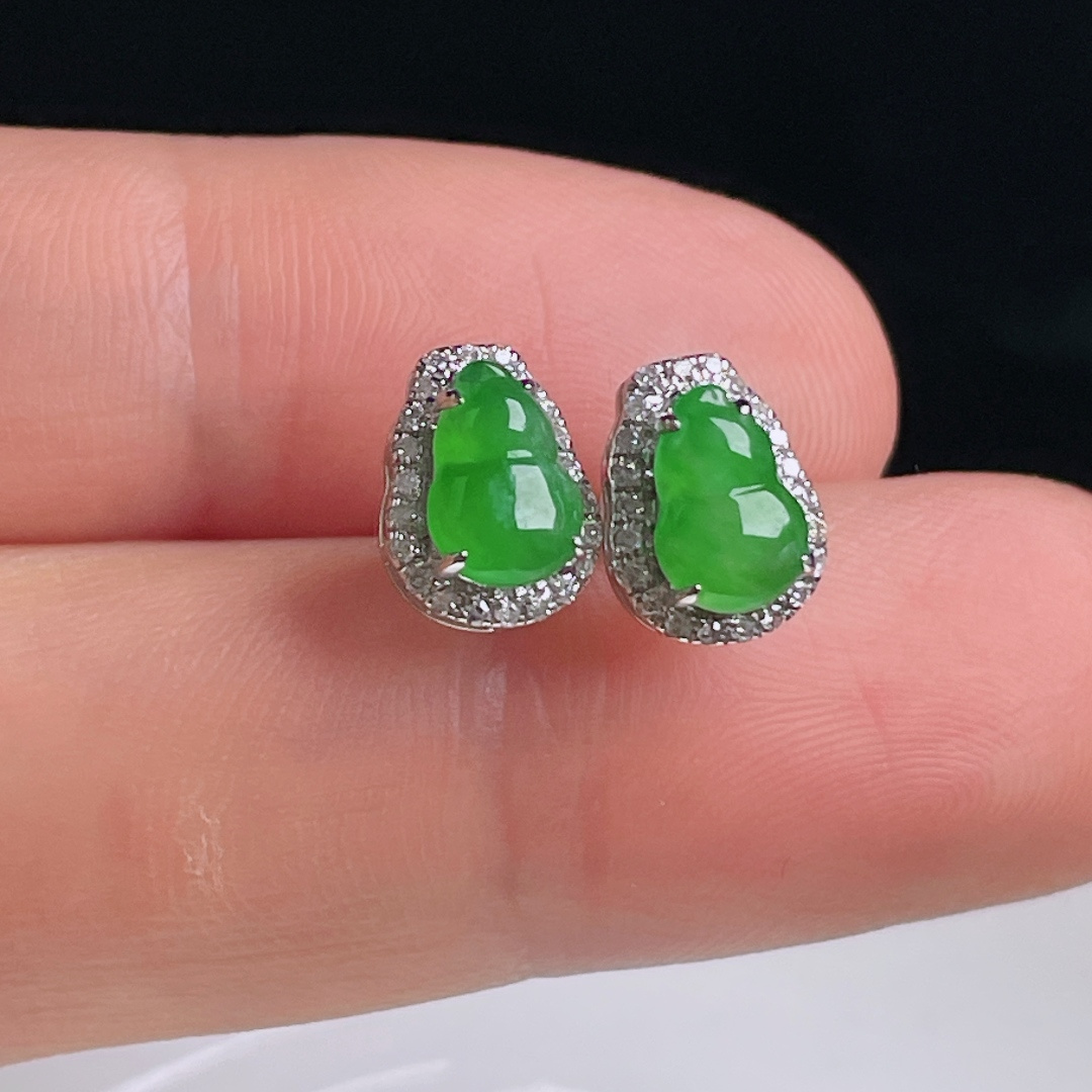 ️冰绿耳钉，老种起光，细底通透，尺寸：裸石7.5/5/2.7mm0812