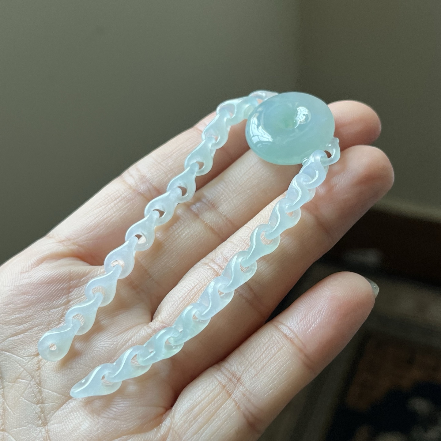 冰种蓝水龙骨链平安扣手链，种水好，冰透，简单镶扣编绳都可以哦尺寸166×20×6.2，超值