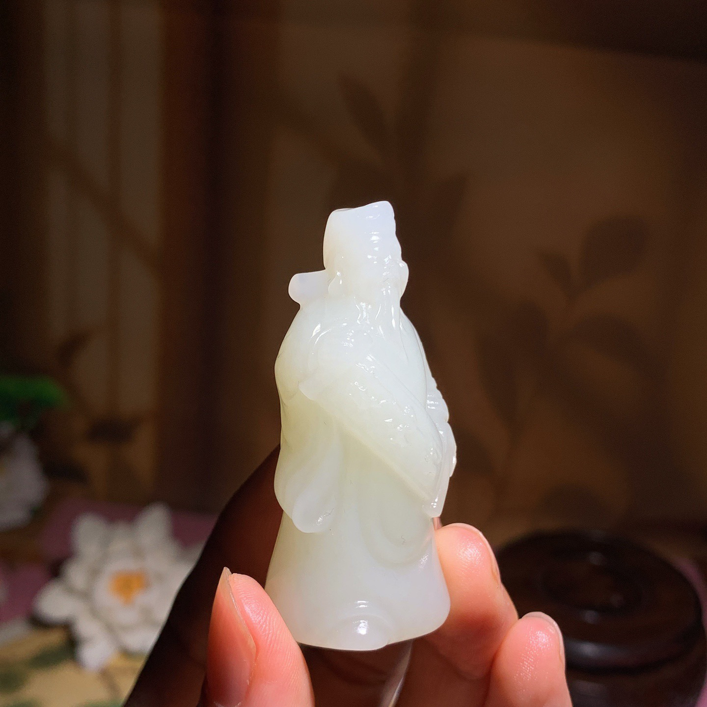 新疆和田玉财神到财神挂件！尺寸54/24/19玉质细腻油润 底色纯净 脂粉好，品质好。