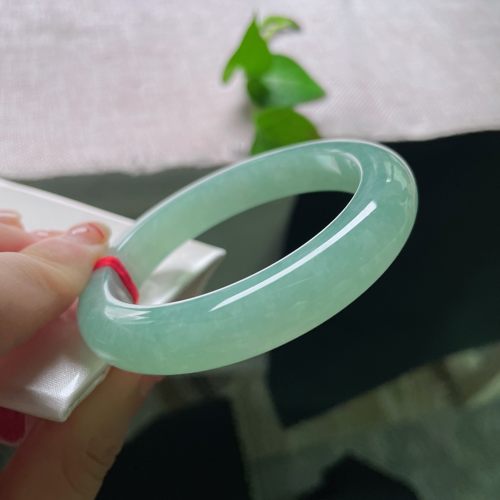 53.6/11/9绿底正圈，水润细腻，清馨怡人，秀丽清新，婉间风华，贵气，ss57392a