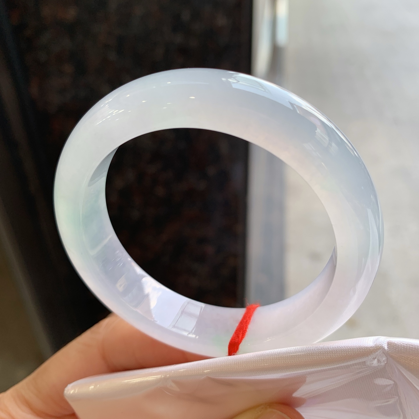 正圈冰飘绿 有纹 尺寸：52/12.5/8 起荧光