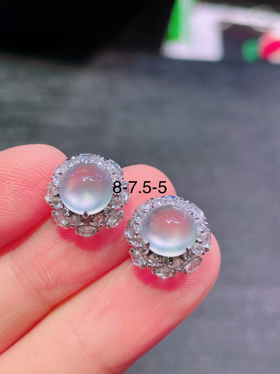 ️高冰蛋面耳钉，晶莹剔透，新颖时尚，品相，8-7.5-5