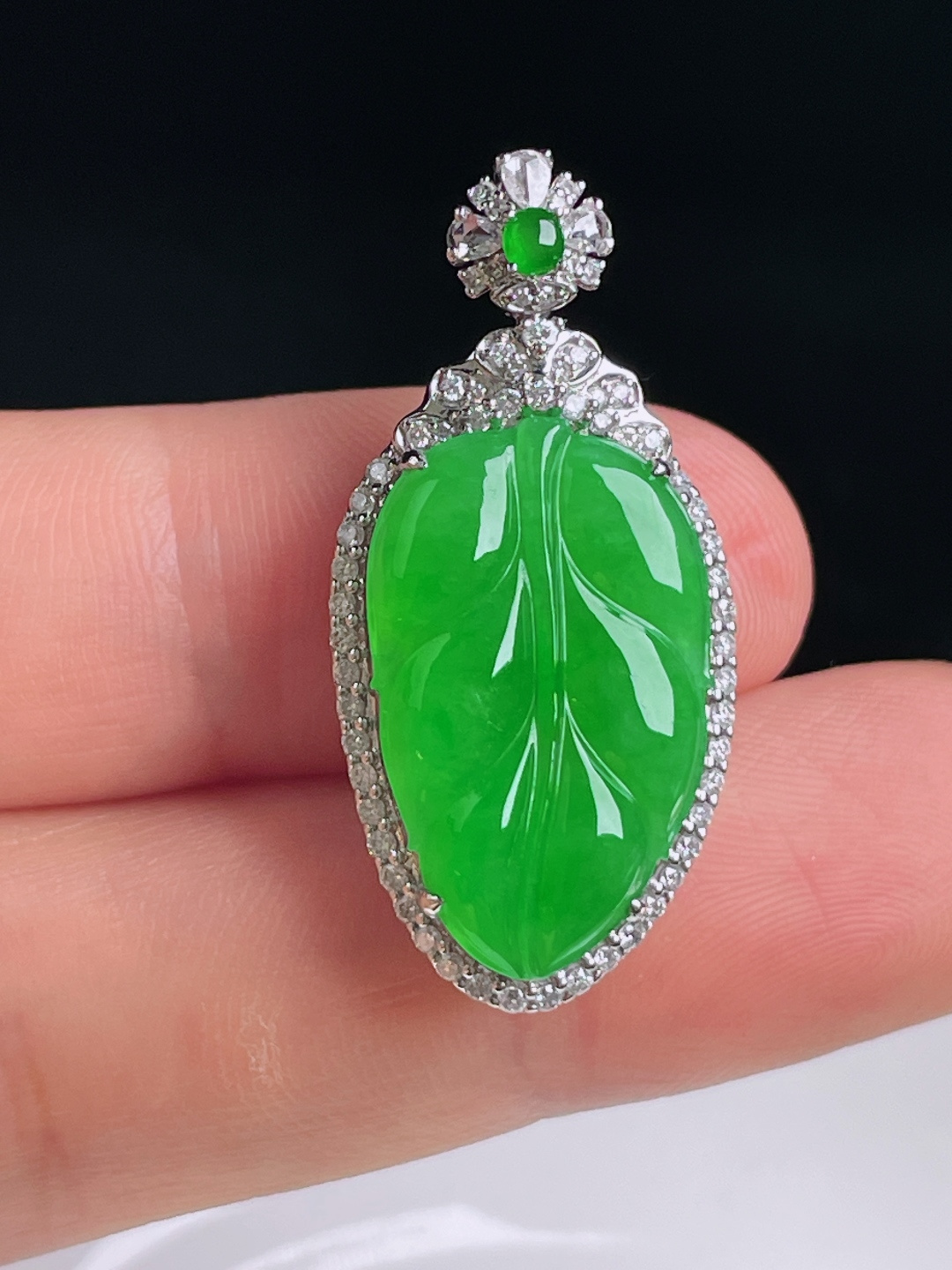️冰绿树叶/叶子，老种起光，细底通透，尺寸：33.2/16/8.6裸石22/13.4/3mm0812