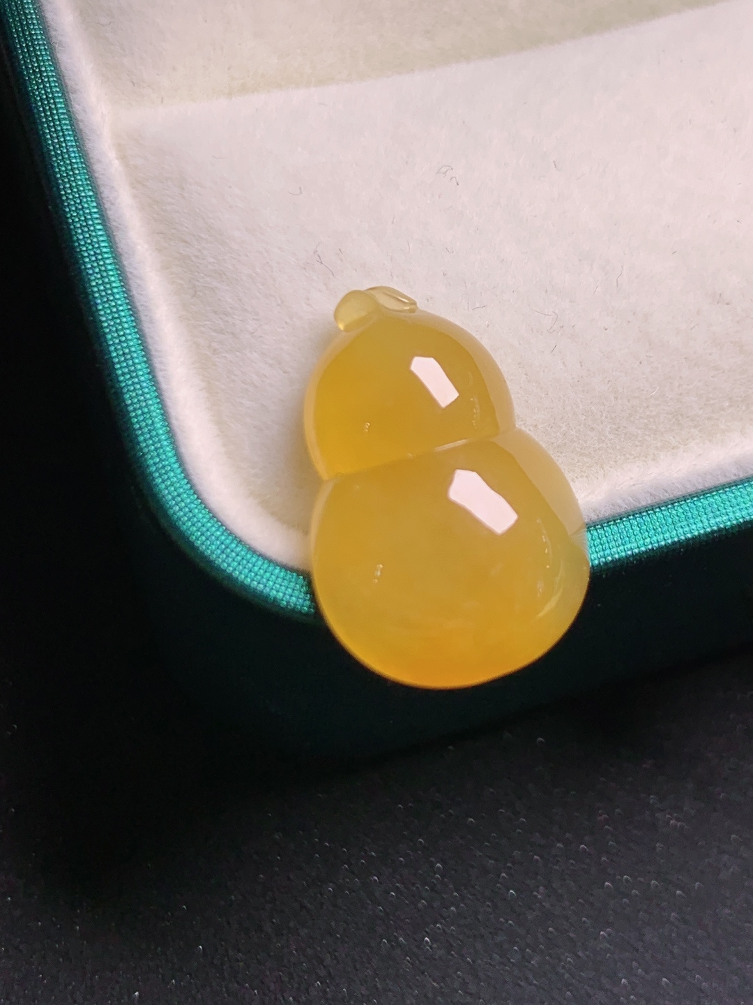 ️ 黄翡葫芦：满色蜜糖黄，圆润饱满，福禄双全