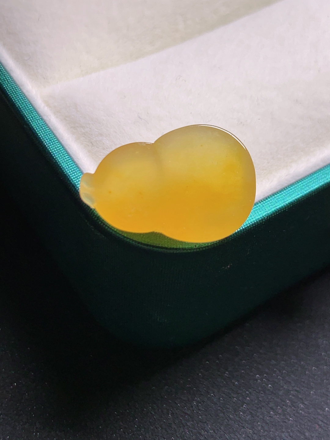 ️ 黄翡葫芦：满色蜜糖黄，圆润饱满，福禄双全