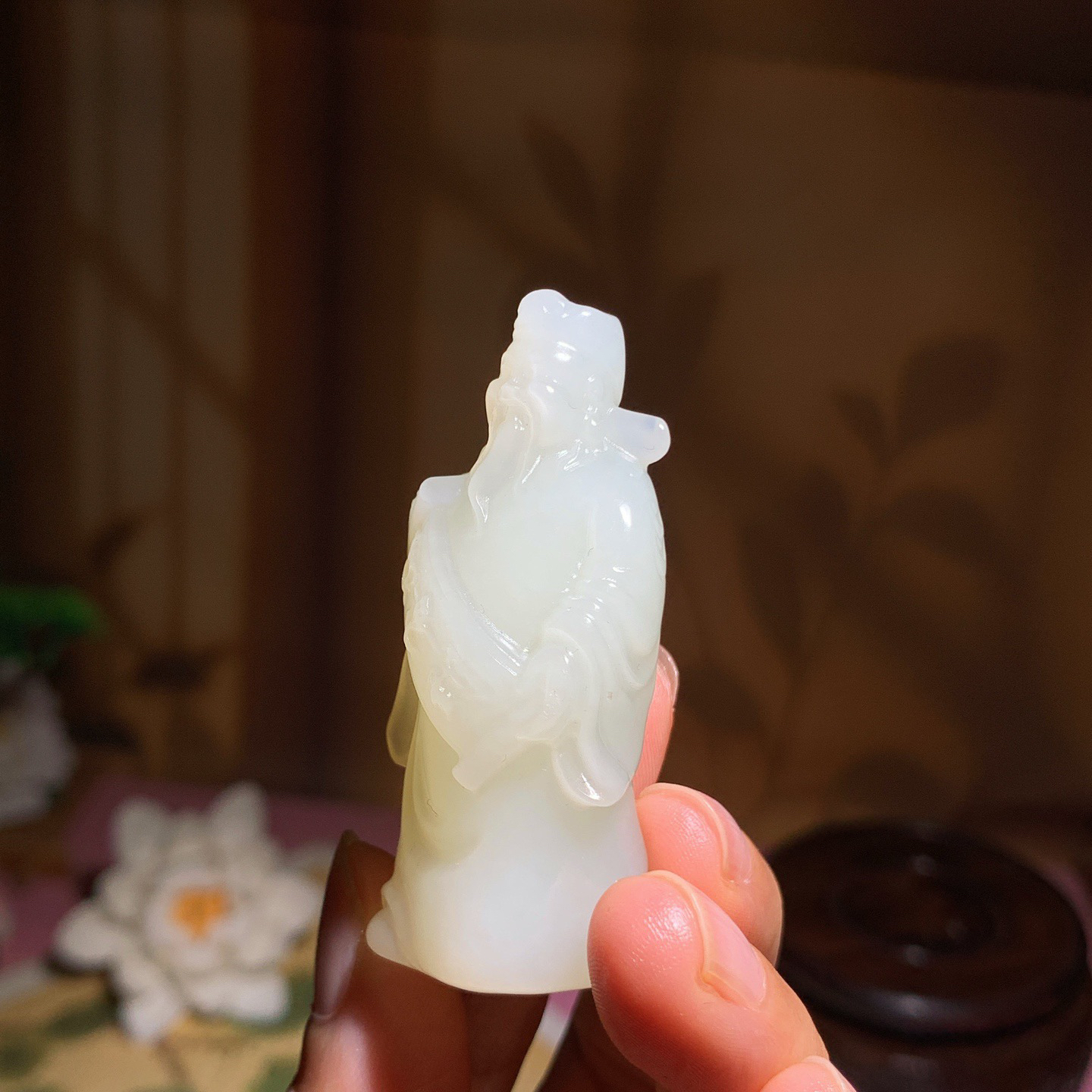 新疆和田玉财神到财神挂件！尺寸54/24/19玉质细腻油润 底色纯净 脂粉好，品质好。