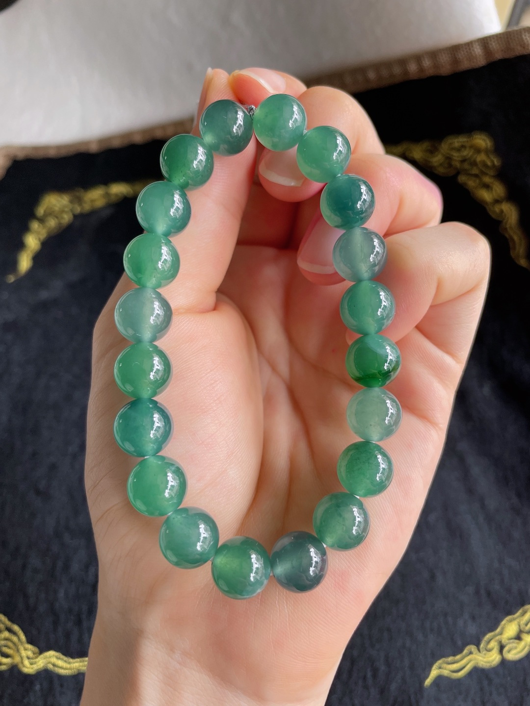天然翡翠A货，冰蓝水多宝手串，尺寸：10mm。【编2997】
