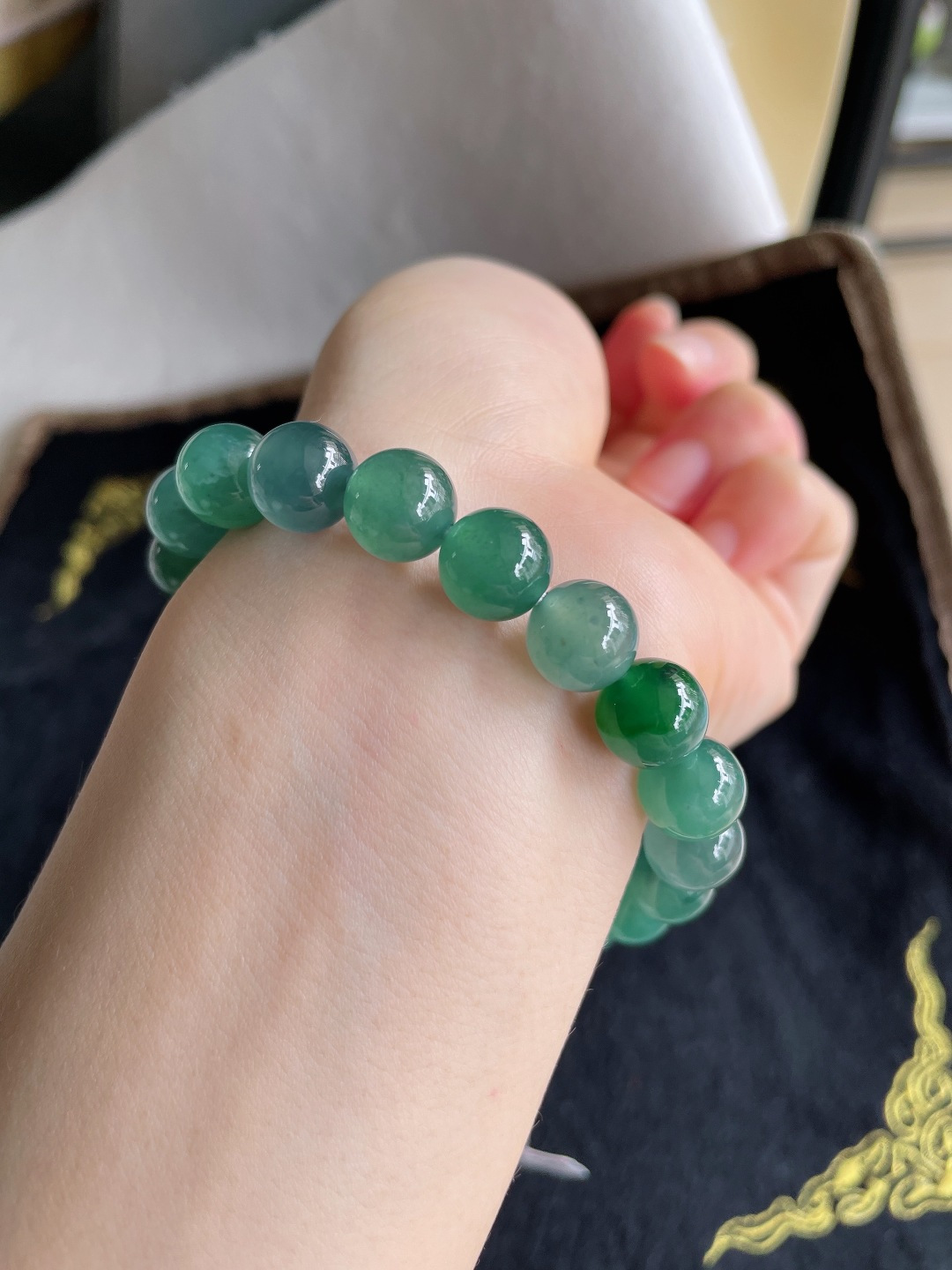 天然翡翠A货，冰蓝水多宝手串，尺寸：10mm。【编2997】