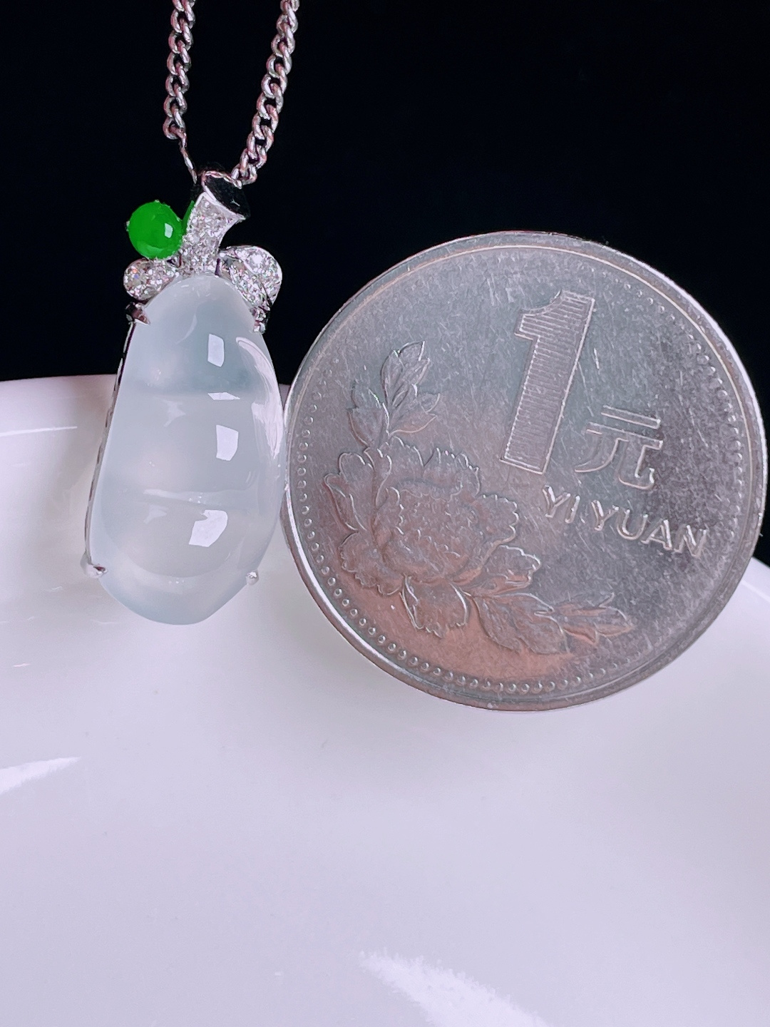 ️高冰福豆/豆子，老种起光，细底通透，尺寸：23/9.3/7裸石17.9/9.2/5mm0812