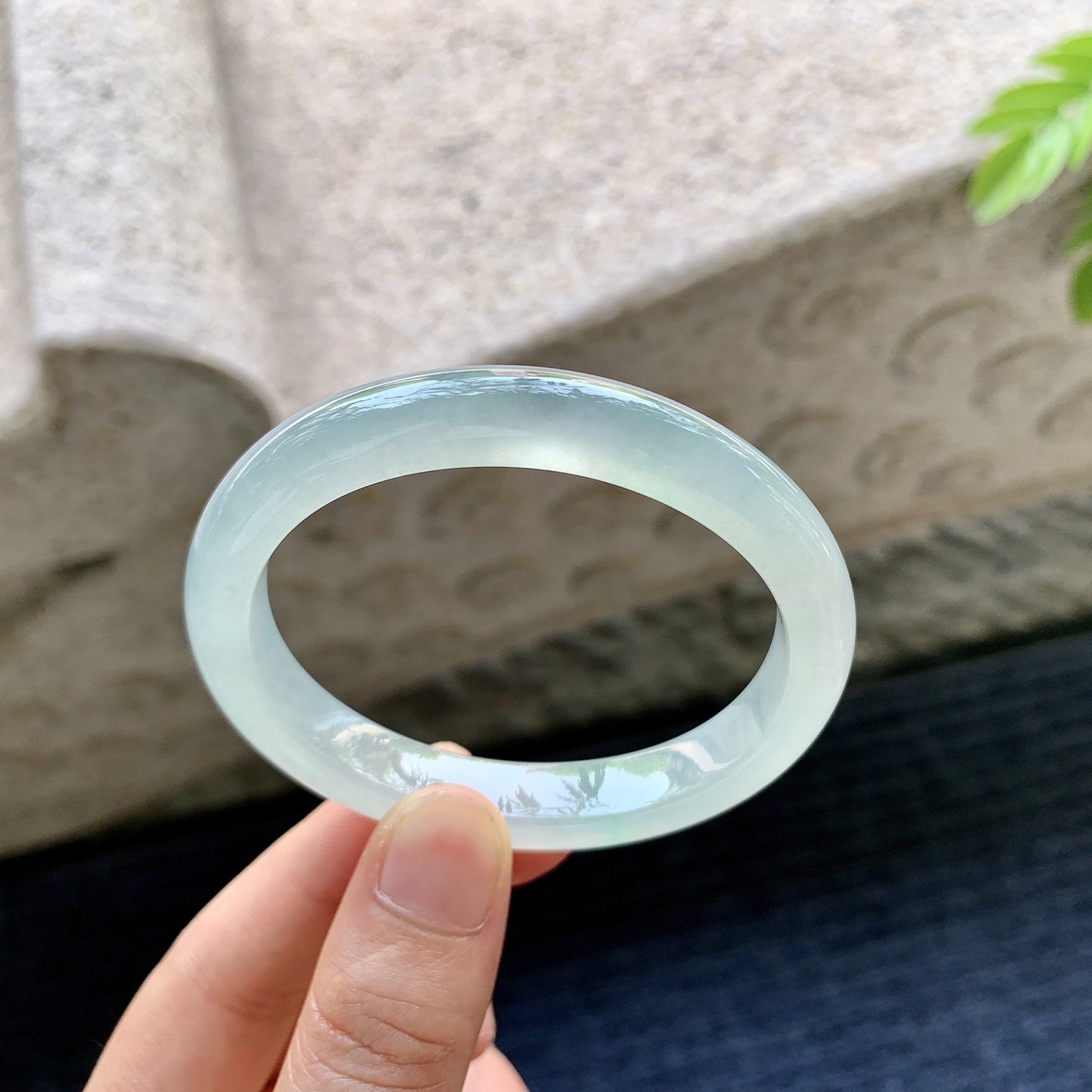 贵妃52 53，圈口53.5/45.5/9.4/7.5，编码C5081320，冰晴底，水润，种老，细腻，打灯有棉线
