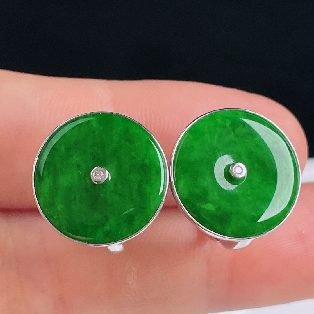 辣绿耳坠，老种起光，细底通透，尺寸：裸石15.8/2.3mm0812