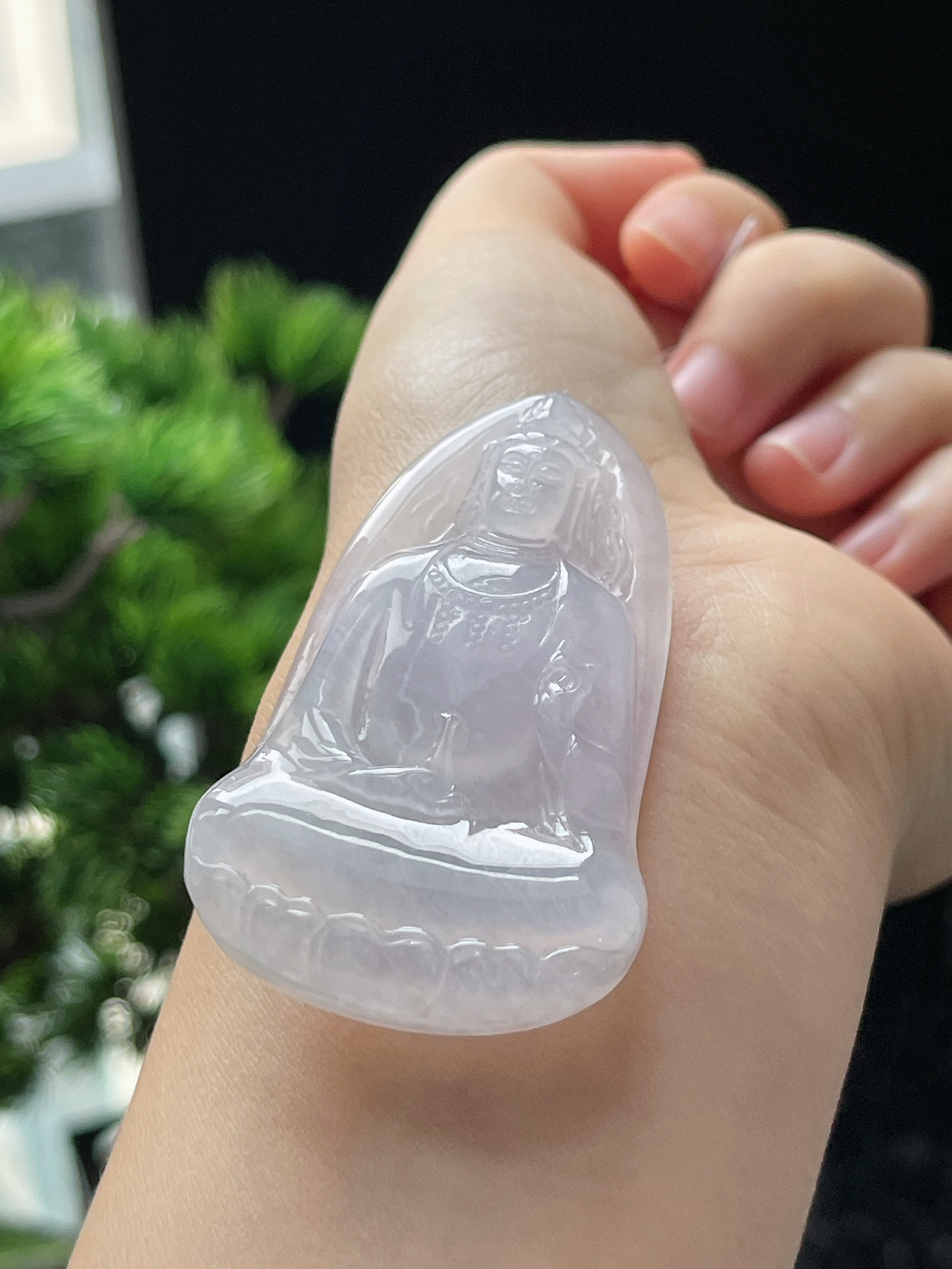 翡翠冰糯种白色观音吊坠