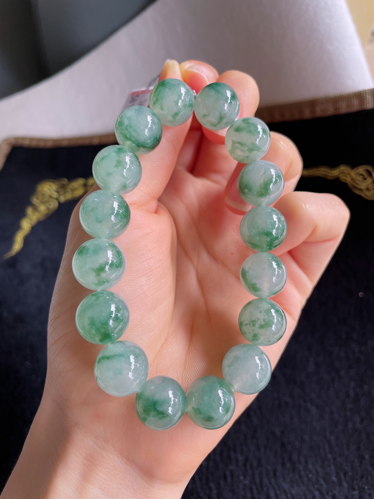 实，缅甸天然翡翠A货，老坑冰飘花手串，尺寸：12.8mm。-1819